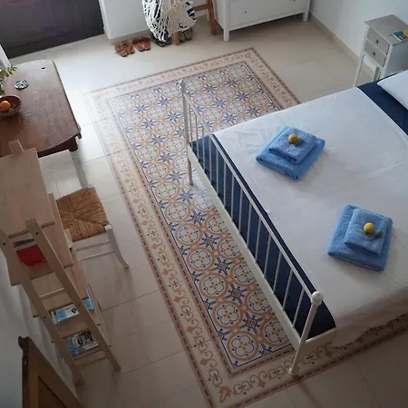 Makariospiti - Haus Der Glueckseligkeit! Case de vacanță